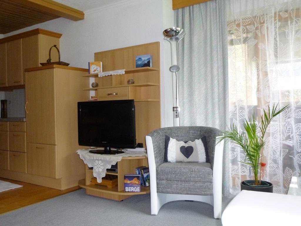 Ferienwohnungen Hauser Waidring Ruang foto